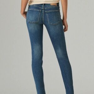 Lucky Brand Ava skinny Women's Blue Skinny Jeans size 4/27